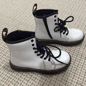 Dr. Martens Kid Collection 1460 Junior Lace up w Side Zipper